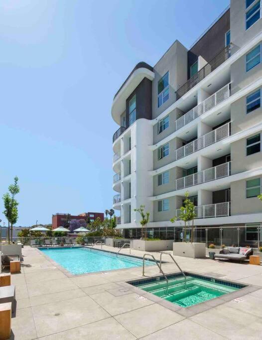 Appartement Relax On Wilshire With A View à Los Angeles Extérieur photo